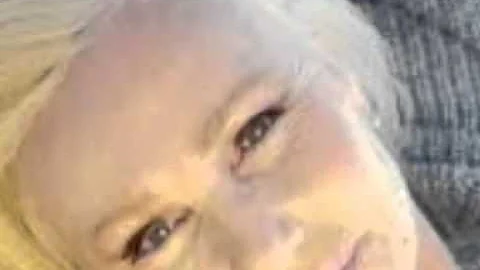 MICHELE TORR "Ma mre a pleur"