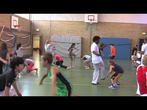 Video: Wat Is Capoeira