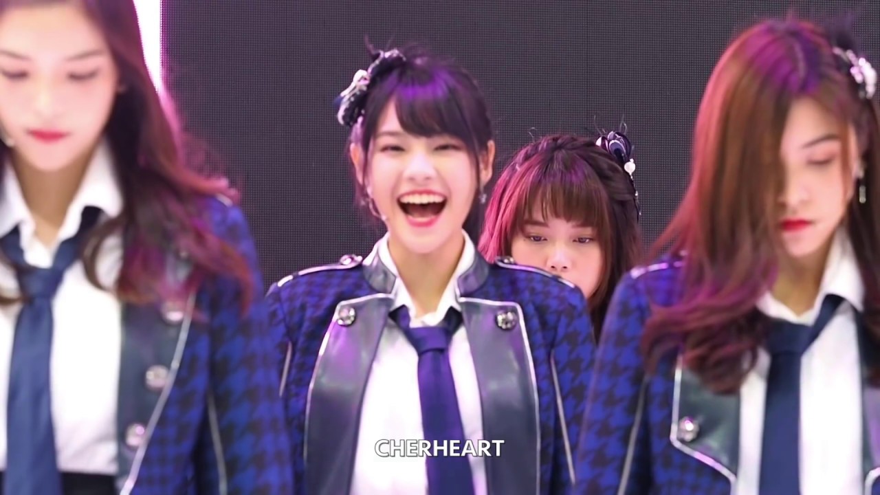 泰國最火女子偶像團體bnk48 連泰國總理都親自接見 泰國最火女子偶像團體bnk48 連泰國總理都親自接見