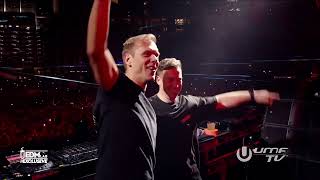 Hardwell plays new Armin Van Buuren collab at Ultra 2024