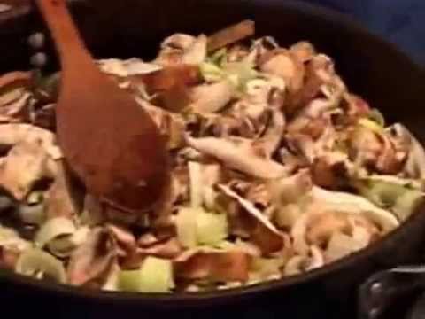 Breast of Chicken with Mushrooms and Artichokes