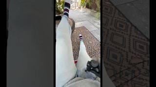 Tight Jeans Lovers: play my ultra skinny jeans with massage gun to relax
