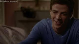 The Flash- Barry Troca As Roupas De Catlindublado E Hd