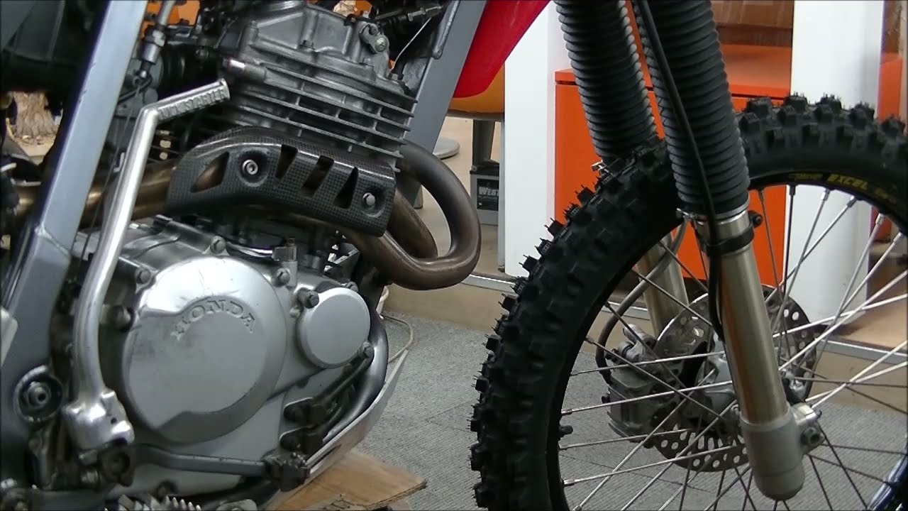 XR250R ME08 始動するだけ - YouTube