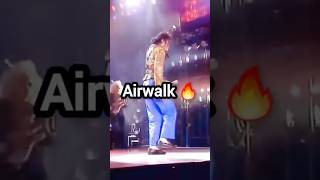 Mj airwalk tutorial made easy🕺 #moonwalk #billiejean #michaeljackson #usa #explore #fyp