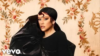 Christina Aguilera - La Reina (Letra\/Lyrics) | Latino Letra