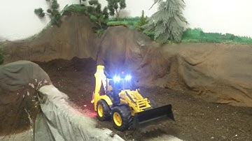 Rc  Bruder Backhoe Jcb 5CX working on way