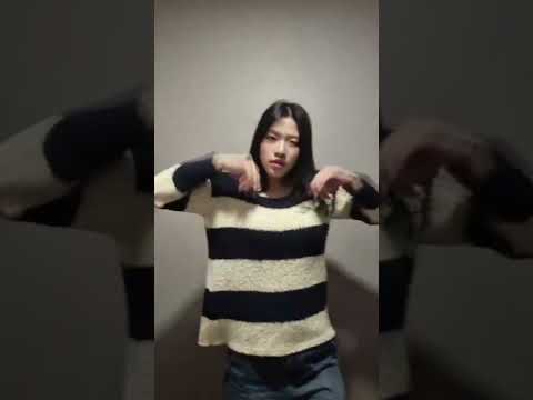 아이브-뱅뱅 친구가 카메라 무빙해줌