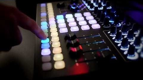 Ableton live 9 Performance , livid instruments cntrl r LIVE