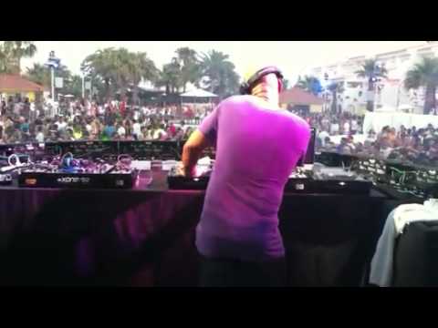 Dennis Ferrer @Ushuaia 2/8/12