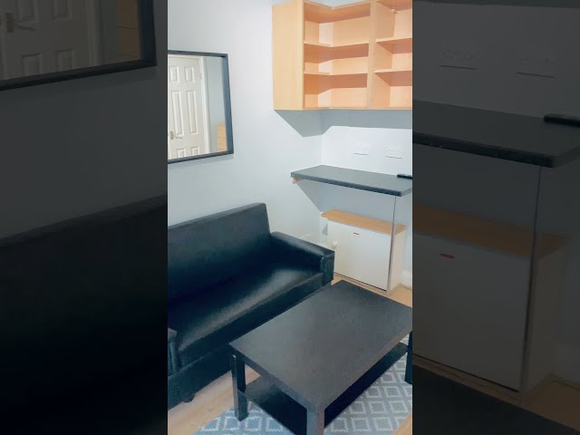 Video 1: lounge/kitchen