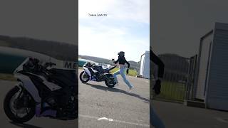 Download Lagu Who said I needed to stay on the bike ? 🏍️🏃🏽‍♀️😂 MP3