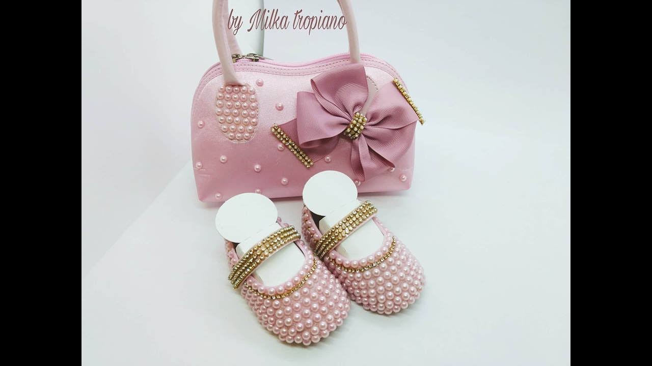 sapatinho decorado com meia perola