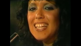 Video thumbnail of "Matia Bazar con Antonella Ruggiero - Solo tu - Festivalbar 1977"