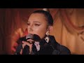 BENNETT - She's On Deck (Live Performance)