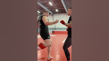 Dead legs with Rico Verhoeven 😨 #tomaspinall #ufc #ricoverhoeven #glorykickboxing
