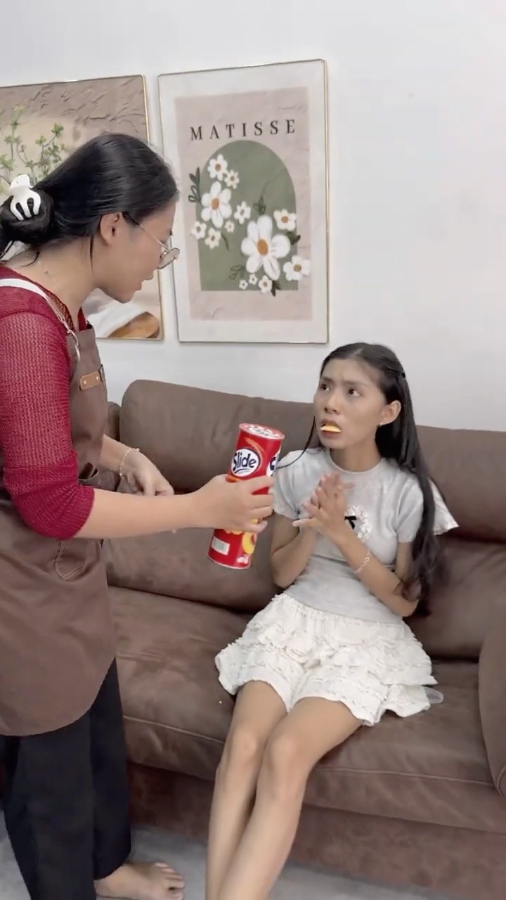 LNF - Mẹ vẫn luôn yêu thương con || Mom always loves you #shorts