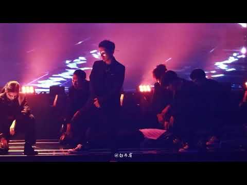 [FanCam] 210228 Lay Zhang "JOKER" Live at Weibo Night 张艺兴微博之夜饭拍 cr. 白两省