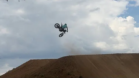 Biggest Jumps Yet On 2025 Surron Ultra Bee!