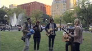 Download lagu Grouplove 'I'm With You' Documentary Trailer