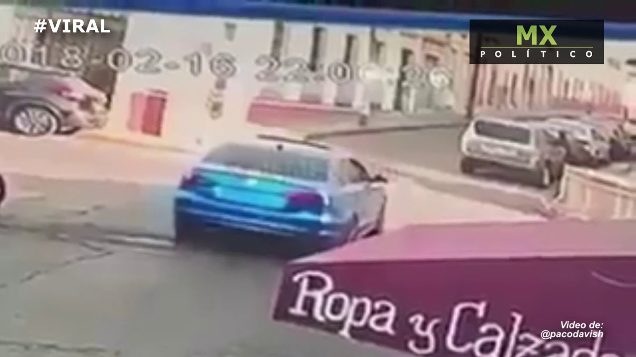 Absurda volcadura a 15 kilómetros por hora en Morelia - YouTube