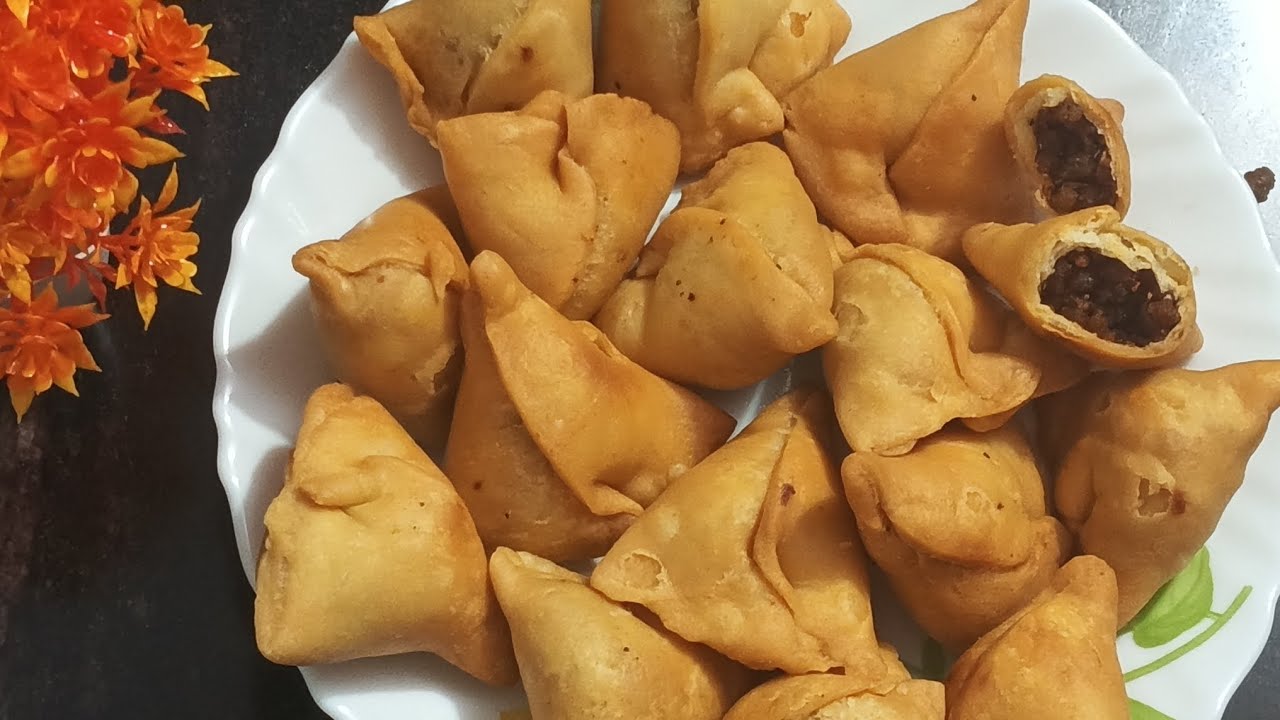 🙏😋 आलू समोसा की रेसिपी 10 दिन भी ना खराब हो😋🔥 #aloo samosa #Holi #cooking👍✅