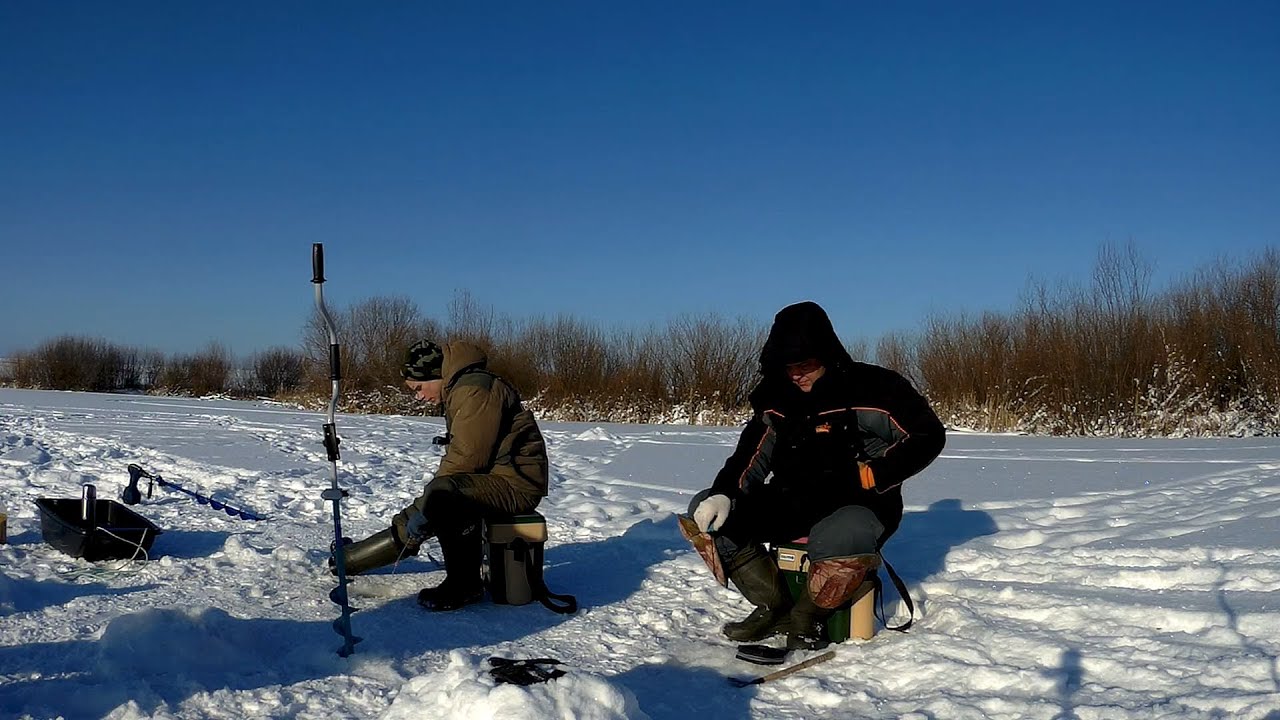 Вырвались с товарищами на рыбалку В МОРОЗНЫЙ ДЕНЬ и вот что из этого ...