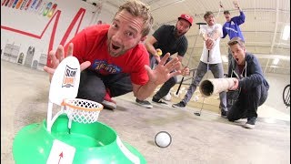 EPIC MINI GOLF-BASKETBALL TRICK SHOTS! screenshot 3