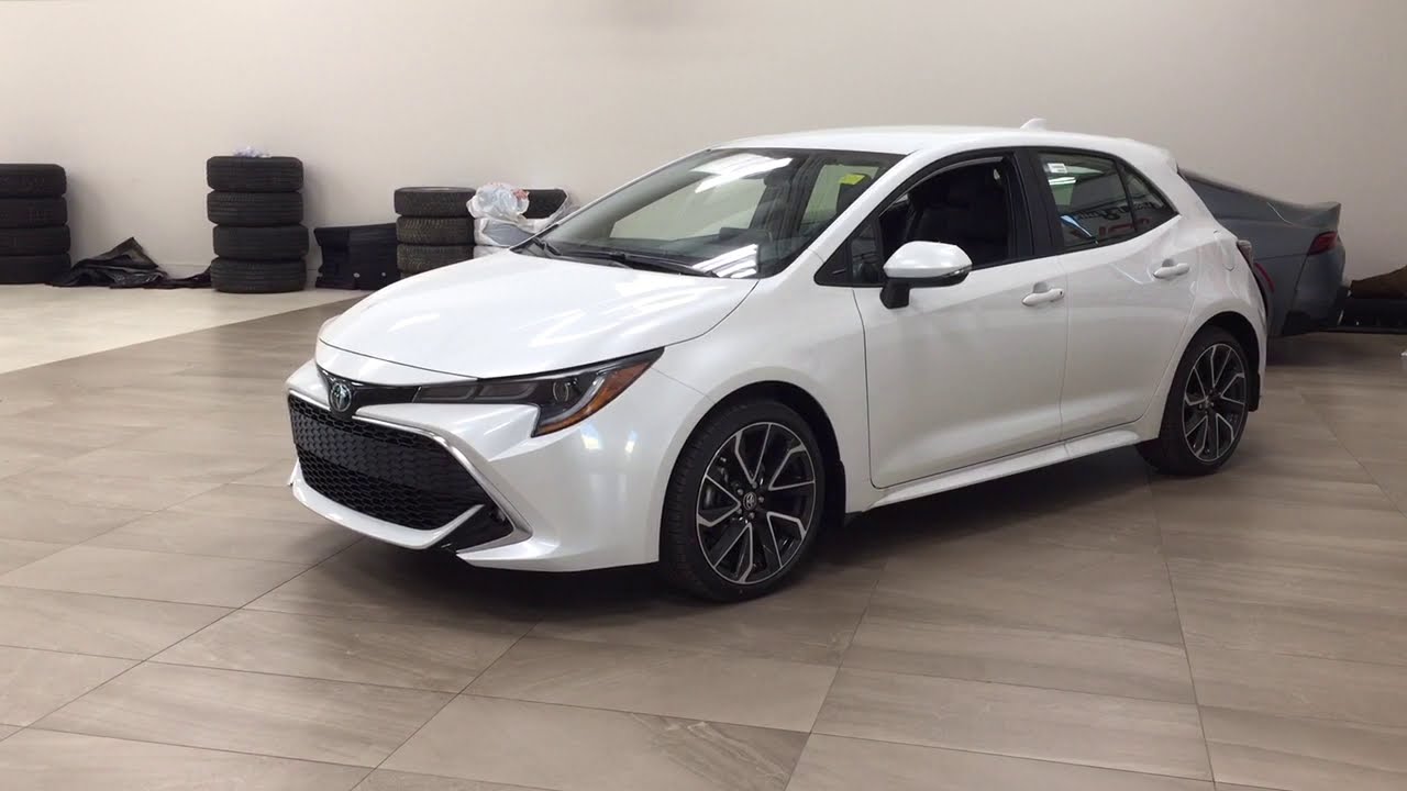 2021 Toyota Corolla XSE Hatchback Review - YouTube