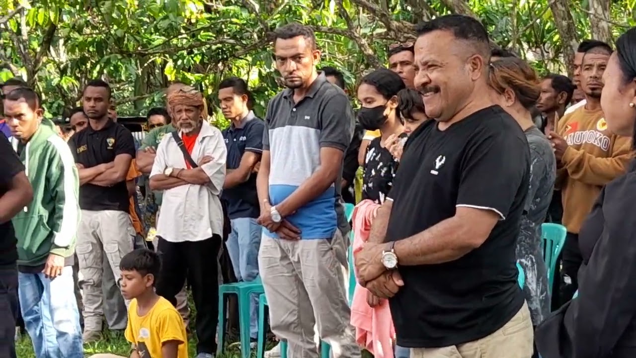 Bakar bakar iha suku  leorema aldeia Railuli...vizita hansan familia..❤