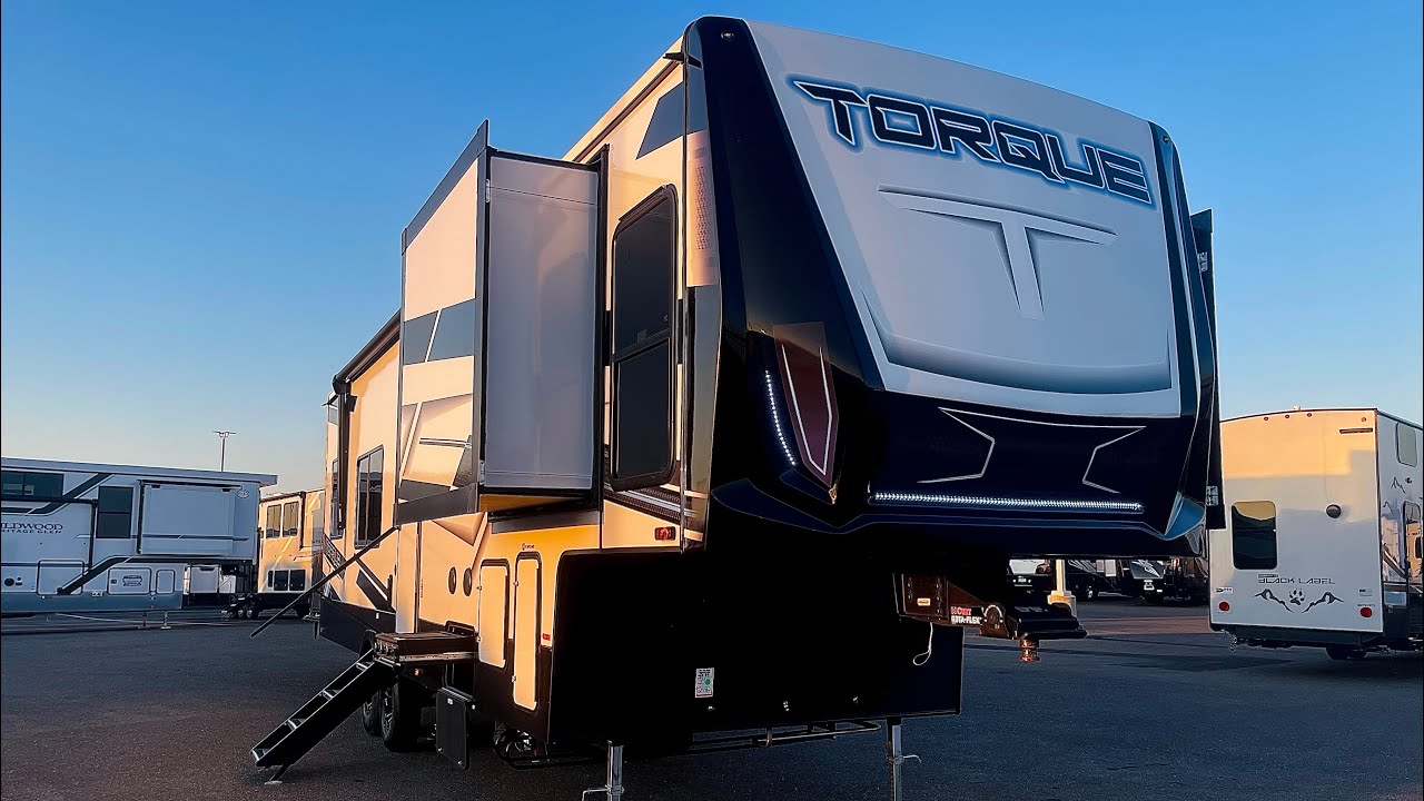 2025 RV Fifth wheel Toy hauler Heartland Torque 316 || RV Tour