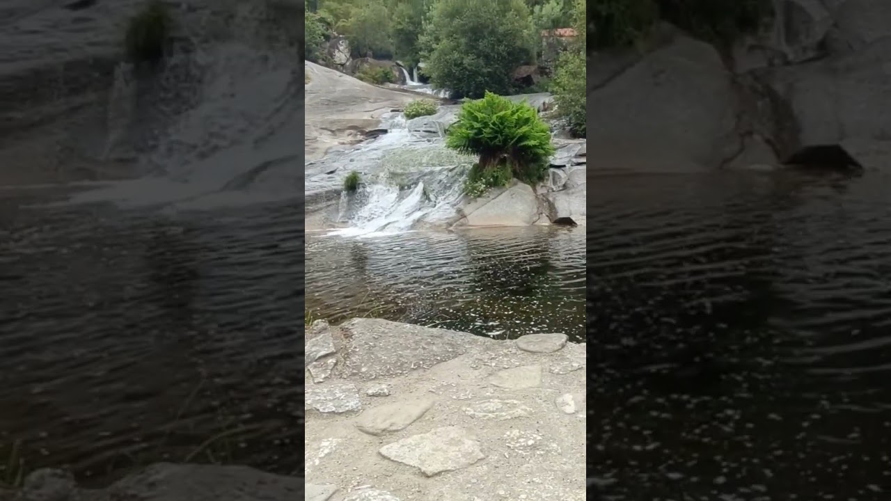 Fervenzas y molinos del parque natural del río Barosa (Barro, Pontevedra)
