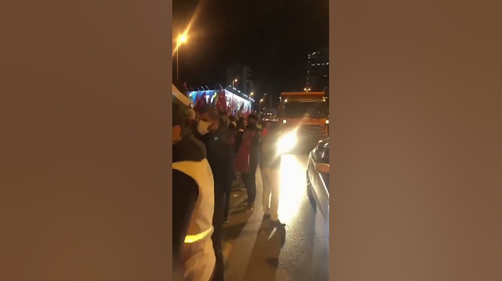 İsrail'e Tepki Amaçlı İstanbul'da Yüzlerce Kişi İsrail Konsolosluğu'nun Önünde Toplandı