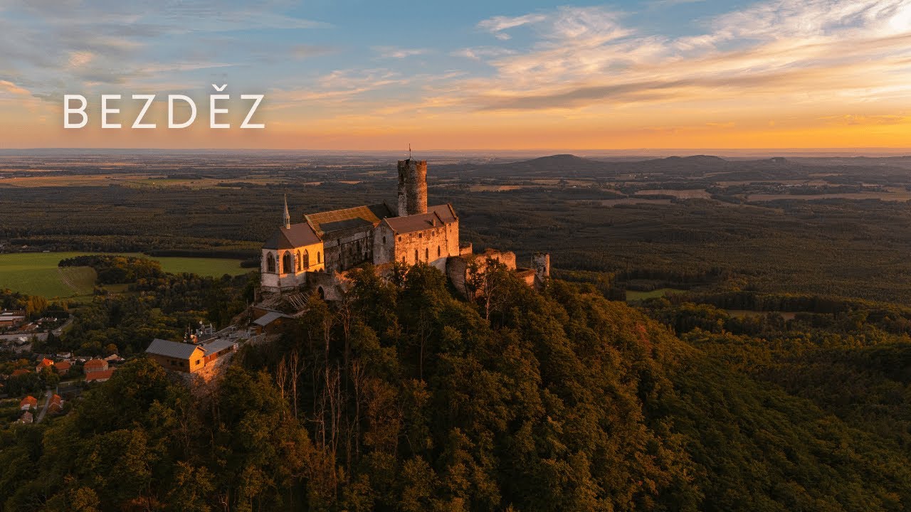 Bezděz Hrad/Castle Sunset Drone Views 4K | DJI Mini 4 Pro