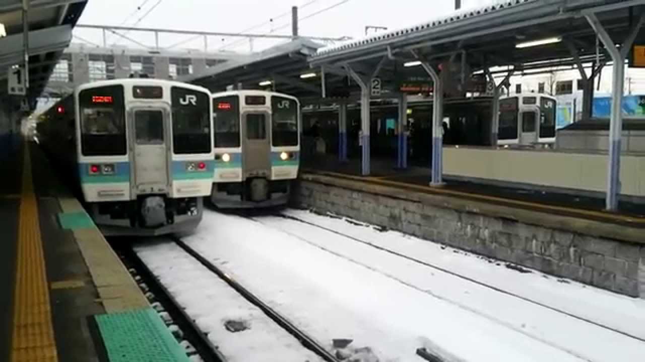 211系上諏訪行発車と松本行飯田行岡谷駅同時発車 Youtube