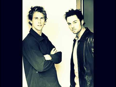 Даррен хейз 1996. Savage garden солист. Дэниел джонс savage garden. Savage garden i knew loved you. Даррен хейз savage garden.