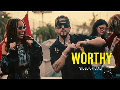 Yandel, Blanca -