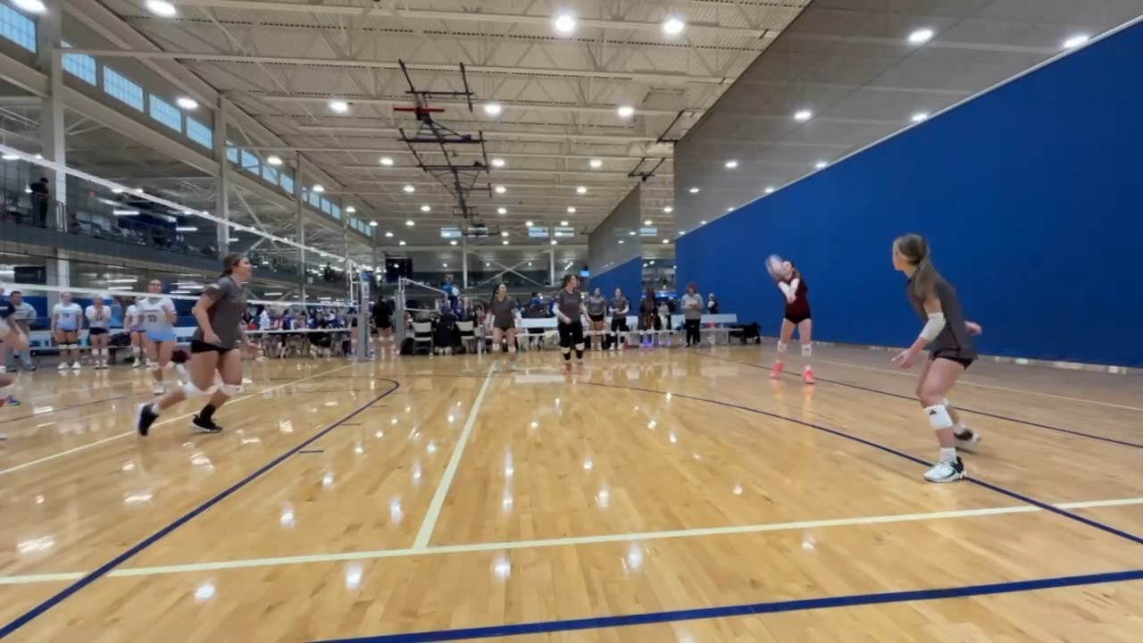 Zoey Green (2027) Libero, Maverick 17 White, Blizzard on the Bay volleyball tournament, 1/10-1/11/26