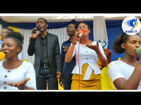 MASWALI MENGI YATAULIZWA BY VICTORY SINGERS LIVE PERFORMANCE