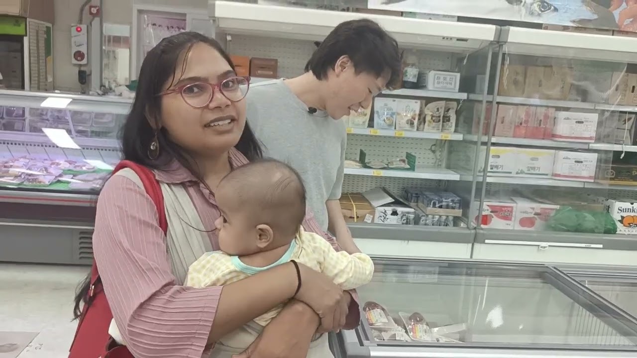 Exploring Indian Groceries and Veggies in Korea | Price & Store Tour!