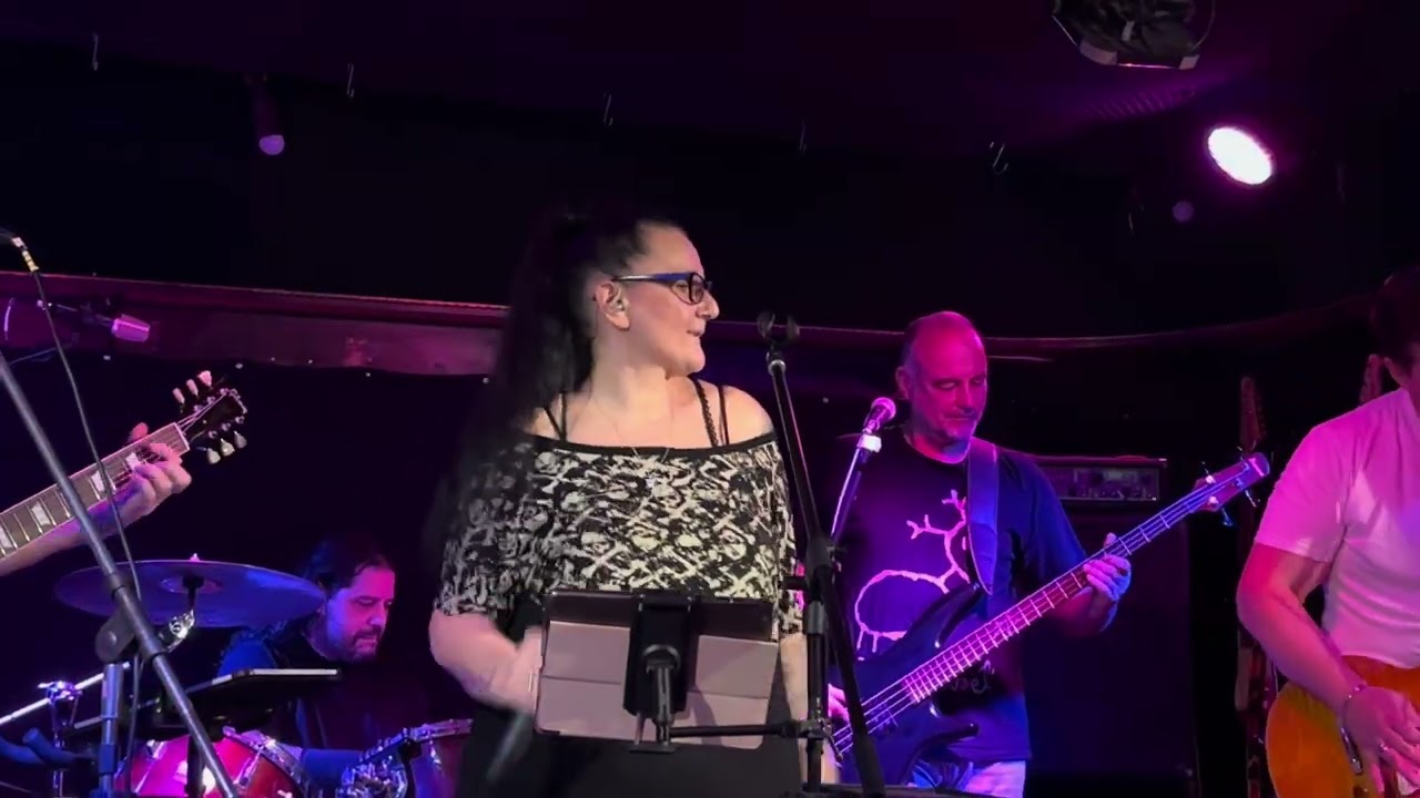 14 Jenny 01 - Cover by Not So Quiet-Live@Gringos Country Club Moosinning 23.11.2024