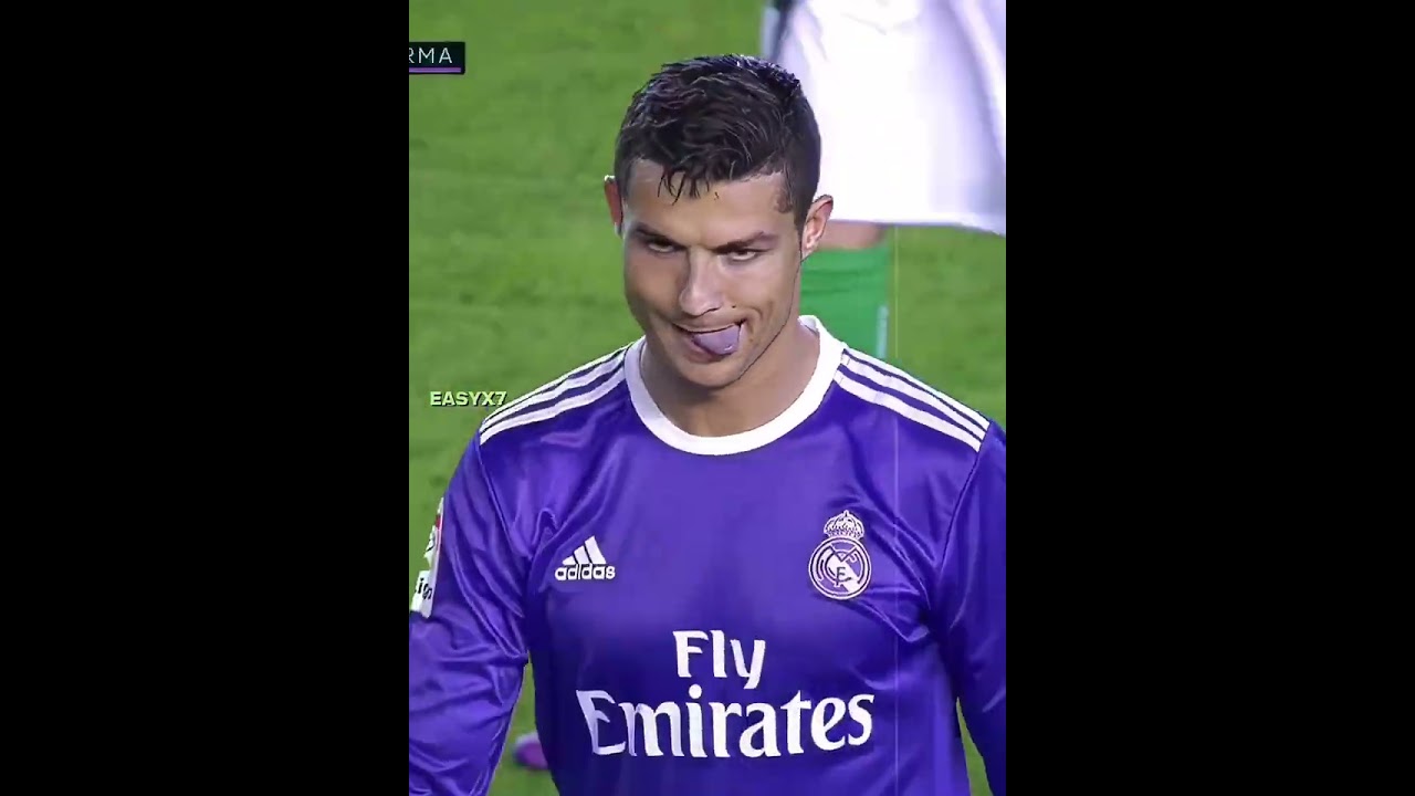 Ronaldo Kissed His Teammate 💀😘