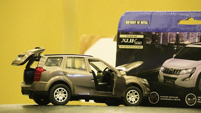 Mahindra Official Merchandise Bolero Power+ Collectible 1:32 Toy