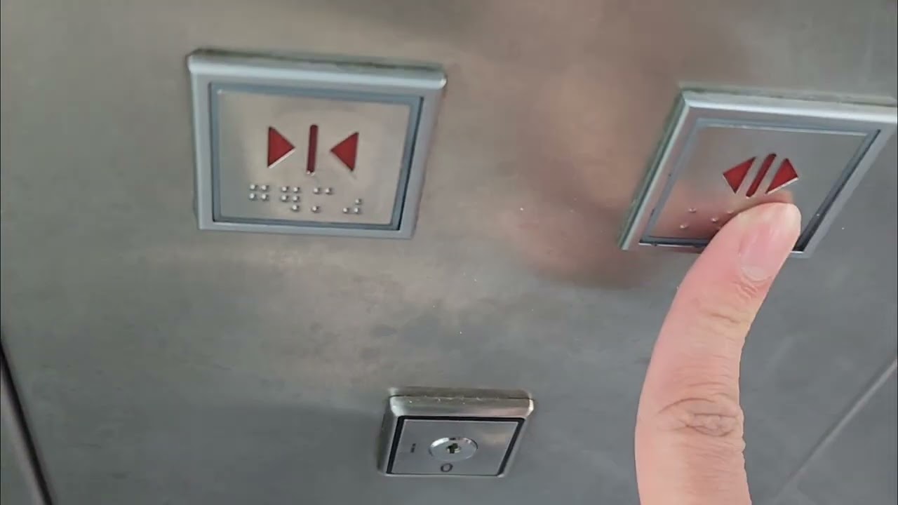 (Lift 5) A ThyssenKrupp Scenic Elevator at Lujiazui Circular Pedestrian Bridge, Pudong, Shanghai, CN