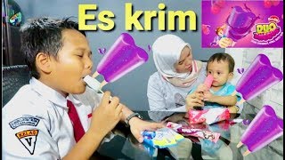 Drama Beli Es krim Duo Anggur Bersama Mama dan Adik