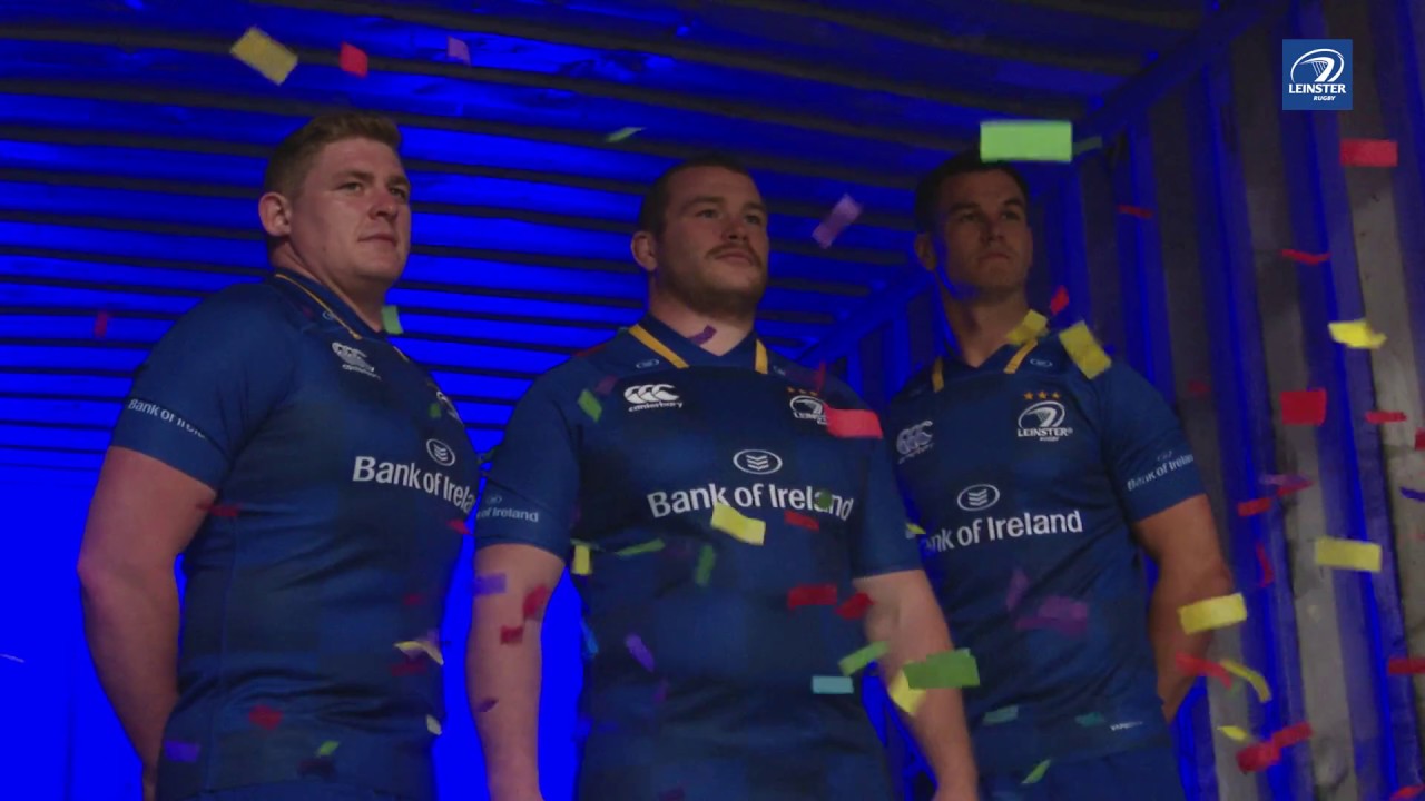 Behind the scenes at the photoshoot for the new home jersey