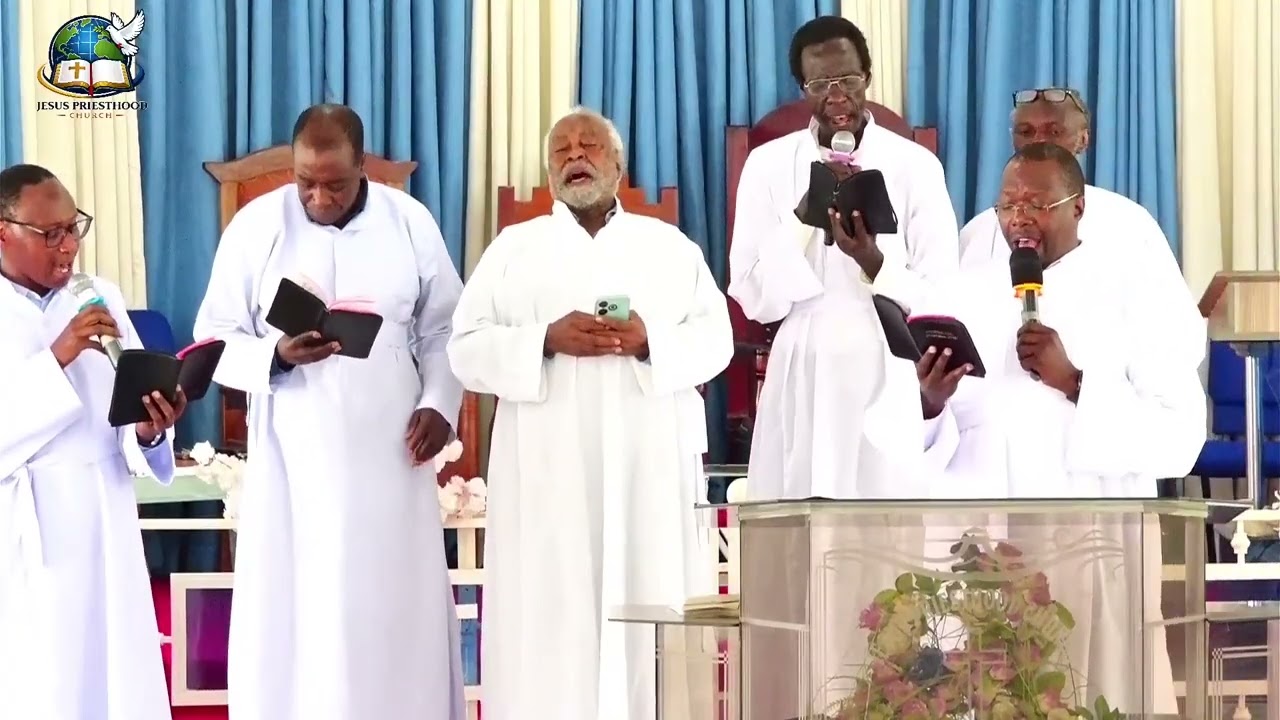 NYÎMBO CIA KUINÎRA NGAI:  349 Acio Mahaana Ta Njata (who are these Like Stars Appearing) 