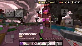 Friendly 1v1 With @xzqeakr in Hive Skywars