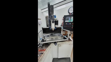 PART 1 OF CNC MILLING MACHINE BUILD (THE Y AXIS BASE PLATE) NO COMMENTARY