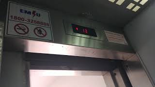 Block 569 Pasir Ris Fujitec Elevator (farewell)